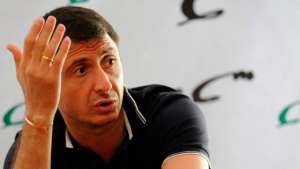 "ღმერთმა ნუ დამაჭირვოს პოლიტიკაში წასვლა" - აჩი არველაძე