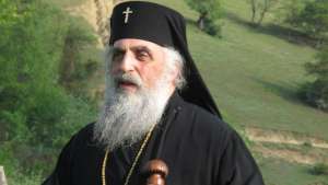 &quot;როდესაც მეუფე პეტრემ დაინახა, როგორი იყო სინოდის განჩინება, ისტერიკაში ჩავარდა, მივარდა პატრიარქს და დაუწყო თითების ქნევა&quot;
