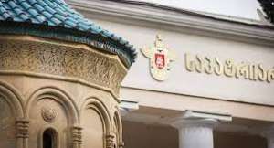 "კიდევ ერთხელ მოვუწოდებთ საქართველოს პრეზიდენტს და სხვა პირებს, რომ ამ დაძაბულ დღეებში მეტი პასუხისმგებლობით მოეკიდონ თითოეულ სიტყვას, რამაც შეიძლება, ყველასთვის სავალალო შედეგი გამოიღოს" &ndash; საპატრიარქო