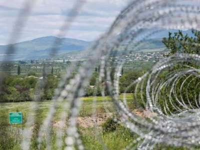ოკუპანტებმა ავტობანთან ახლოს, სავარაუდოდ, ე.წ. საზღვარი დანაღმეს