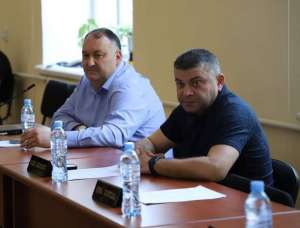 ქუთაისის მუნიციპალიტეტის საკრებულოს რიგით მე-10 სხდომა სიტყვიერი დაპირისპირებით დაიწყო