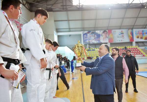 ქუთაისის სპორტის სასახლეში ოლიმპიური ჩემპიონის დავით ხახალეიშვილისა და მსოფლიო ვიცე-ჩემპიონის აკაკი კიბორძალიძის სახელობის საერთაშორისო ტურნირი ძიუდოში დასრულდა