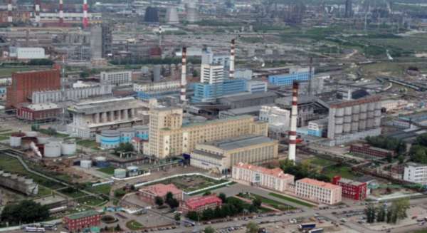 აფეთქება მოხდა რუსეთის ერთ-ერთი მსხვილი ნავთობქიმიური ქარხნის ტერიტორიაზე