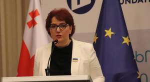 &quot;სინამდვილეში, არჩევნების სამინისტრო შექმნეს და ზუსტად ის კაცი დაუნიშნეს მინისტრად, რომელსაც ბოლოს ზუსტად ეს საქმე ჰქონდა დავალებული, საარჩევნოდ რეგიონების უზრუნველყოფა&quot; - თინა ხიდაშელი