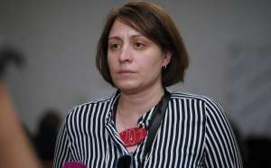 &quot;შიშველ სხეულზე მატარებდნენ მეტალოდეტექტორს, ხაზგასმული აგრესია და ძალადობა იყო პოლიციის მხრიდან&quot; - ელენე ხოშტარია