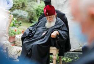 "ჩვენი ერი მაძლევს ძალას"- პატრიარქი