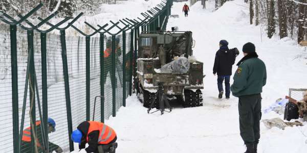 ლატვიამ რუსეთის საზღვართან 280 კილომეტრიანი ღობე აღმართა