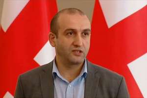 "ქვეყნის მოღალატეობა, არ შეიფუთება, მოჩანს დროშების მიღმაც" - იაგო ხვიჩია