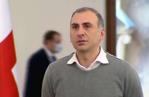 “მოძალადე სისტემის ხელებმა და ფეხებმა - პოლიციელებმა, მოსამართლეებმა, პროკურორებმა უნდა იგრძნონ, რომ მათ ფეხქვეშ მიწა იწვის” - ალეკო ელისაშვილი სანქციებზე