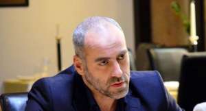 "რუსეთისგან ქოცნების კაპიტულანტური პოლიტიკა გვიცავს?"