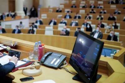 &quot;ჩვენი საერთაშორისო პარტნიორები ყველაფერს აკეთებენ, რომ რაღაცას დაგვამსგავსონ და რით ვპასუხობთ?..&quot;