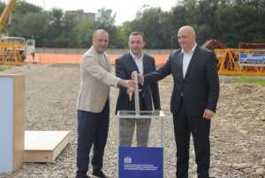 პრემიერ-მინისტრმა ქუთაისში, დევნილებისთვის ახალი საცხოვრებელი კორპუსების მშენებლობის საძირკველში სიმბოლური კაფსულა ჩადო