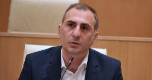 "მებრძოლებსა და დაღუპულებს შეურაცხყოფა მიაყენა, ერთი საჯარო შენიშვნა რატომ არ უთხარით? ან თვითონ ერთი ბოდიში როგორ ვერ ამოღერღა?" - ელისაშვილი პრემიერს