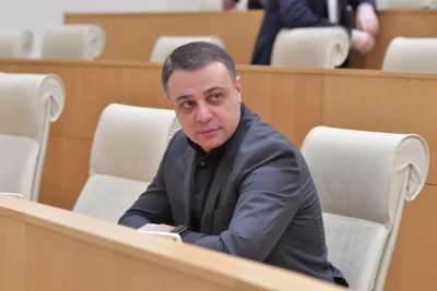 "ზოგიერთმა საკუთარ თავში ჩაიხედოს, რომელ ევროპაში მიგყავთ ქვეყანა პოლიციელისთვის &bdquo;მოლოტოვის კოქტეილის&ldquo; სროლით"