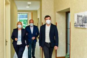 ნათია თურნავა და ზვიად შალამბერიძე პროგრამის &bdquo;აწარმოე საქართველოში&ldquo; ბენეფიციარ სასტუმროს - &bdquo;მაგნოლიას&ldquo; ეწვივნენ