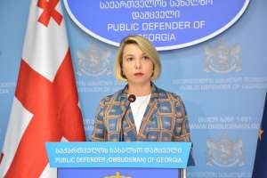 ''ლგბტ+ ადამიანები დღევანდელი დღის საჯაროდ აღნიშვნას ძალადობის რისკების და სახელმწიფოს მხრიდან დაცვის გარანტიების არარსებობის გამო წლებია ვერ ახერხებენ''