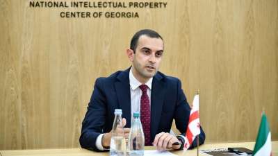 პოლიტიკური ნიშნით საჯარო მოხელეების დევნა უნდა დასრულდეს - მინდია დავითაძე