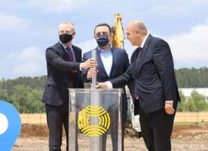 პრემიერ-მინისტრმა ქუთაისის ოლიმპიური სტანდარტის აუზის მშენებლობა გახსნა