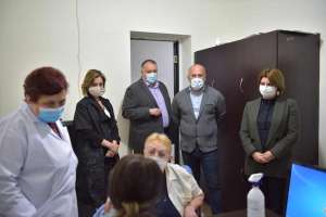 ქუთაისის ხანდაზმულთა პანსიონატის ბენეფიციარები და თანამშრომლები &bdquo;სინოფარმის&ldquo; ვაქცინით აიცრნენ