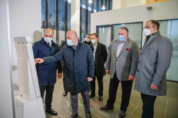 იუსტიციის მინისტრი რატი ბრეგაძე  ქუთაისის იუსტიციის სახლში იმყოფებოდა