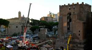 რომში მსხვერპლი მოჰყვა შუა საუკუნეების კოშკის ნაწილის ჩამონგრევას