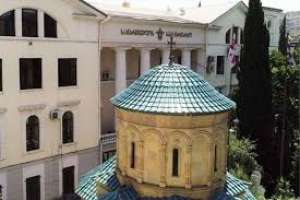 "იგი თავს სასულიერო პირად ასაღებს" - საპატრიარქო