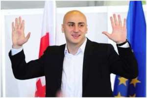 ნიკა მელია მხარდამჭერებს ციხიდან წერილს უგზავნის