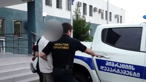 მიგრაციის დეპარტამენტის თანამშრომლებმა უცხო ქვეყნის 57 მოქალაქე საქართველოდან გააძევეს