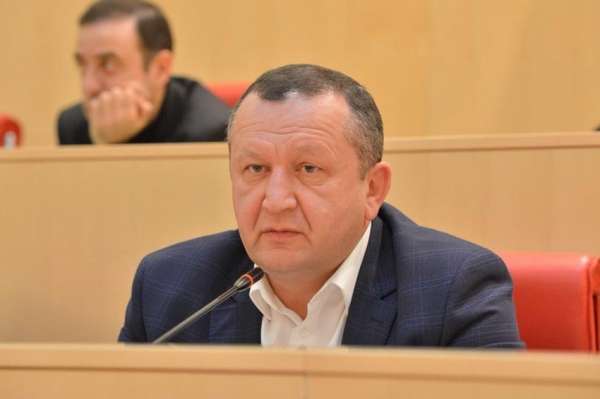 &quot;ამ ქვეყანაში თუ რამეა ანტიდასავლური, თუ ვინმე არღვევს ყველანაირ კანონს და უმოწყალოდ ძარცვავს ხალხს, ეს საბანკო სექტორია&quot;