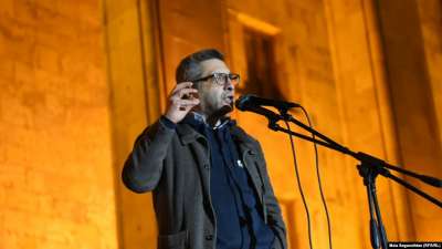 ლაშა ბაქრაძე: 30 წელზე მეტია, სამწუხაროდ, აქ ვდგავართ