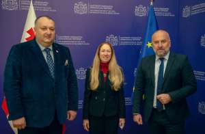 იმერეთის გუბერნატორი და ქუთაისის მერი აშშ-ს ელჩს შეხვდნენ