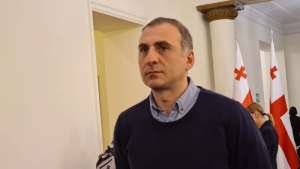 "ვულოცავ &bdquo;ქართულ ოცნებას&ldquo; საძაგელი მურუსიძის ღირსების დაცვას - ყოჩაღ!"