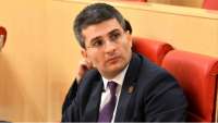 გადადგა &quot;ნაცების&quot; ინტერესისთვის - მდინარაძე გახარიაზე