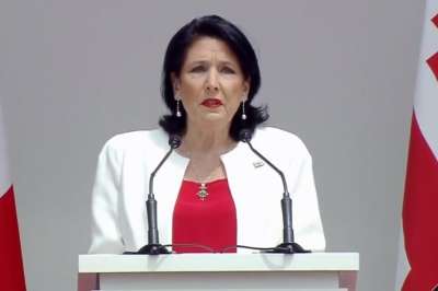 "გაუგებარი და შეურაცხმყოფელია, როცა ვითვლით, რამდენ მილიონს მოგვიტანს ფრენების &bdquo;საჩუქარი&ldquo; - სალომე ზურაბიშვილი