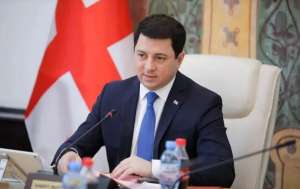 "ვინ უფრო ნათელ მხარეს დგას - გიორგი ვაშაძე თუ სააკაშვილი"- არჩილ თალაკვაძე