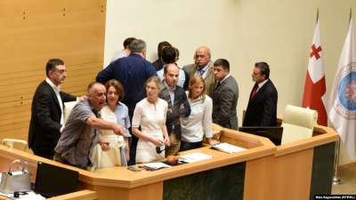 &ldquo;გხოცავდით აფხაზეთში და კიდევ დაგხოცავთ&rdquo; &ndash; აკაკი ბობოხიძის ამ განცხადებას აფხაზეთში ისტერიკა მოჰყვა