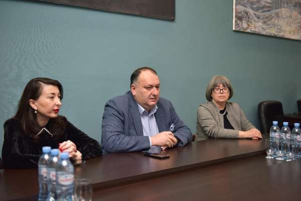 ქუთაისის მერი იოსებ ხახალეიშვილი ევროკავშირის შავი ზღვის პროგრამის წარმომადგენლებს შეხვდა
