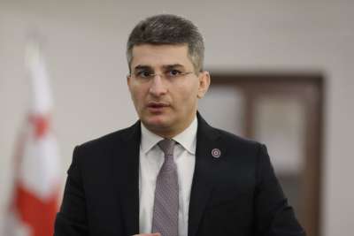 &ldquo;როცა ქვეყანაში რამდენიმე ასეული ათასი მომხმარებელია, ამას სჭირდება ქმედითი ზომები&rdquo; - მამუკა მდინარაძე ნარკოპოლიტიკაზე