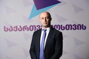 "ბაქი-ბუქის მიუხედავად, &bdquo;ოცნება&rdquo; ვერავისთან ვეღარაფერს დაალაგებს კომპასის ვერცერთ მხარეს'' - ბერდია სიჭინავა