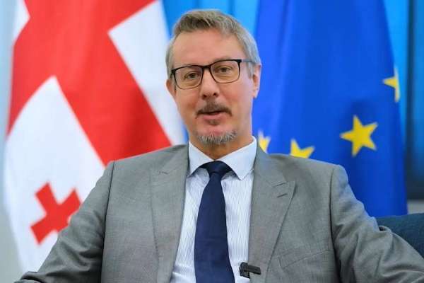 &quot;ევროკავშირი საქართველოს გვერდით დგას, ძლიერი, აყვავებული და დემოკრატიული ქვეყნის აღმშენებლობის მხარდასაჭერად&quot; - კარლ ჰარცელი