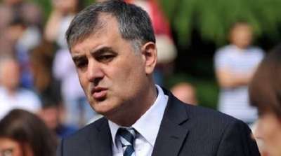 "ვინც რევოლუციაზე ფიქრობს, ვერ და არ შევა პარლამენტში"